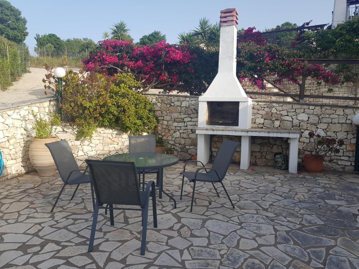 Villa Eos Gaios Exterior photo